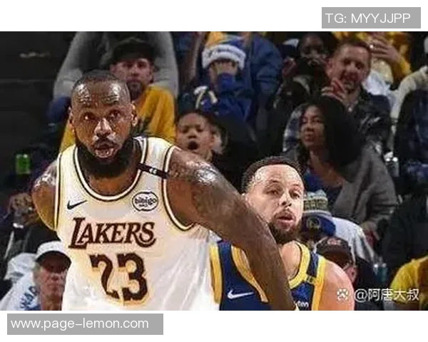 2016年勇士与雷霆巅峰对决背后的故事与精彩瞬间回顾 2016年勇士与雷霆巅峰对决背后的故事与精彩瞬间回顾