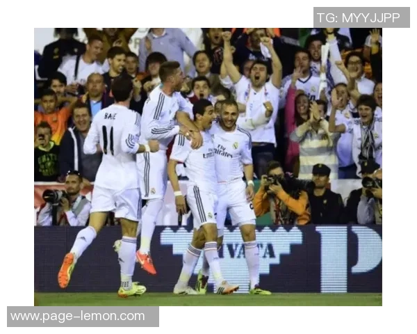 塞尔塔与巴萨历史交锋回顾及两队发展历程分析 塞尔塔与巴萨历史交锋回顾及两队发展历程分析